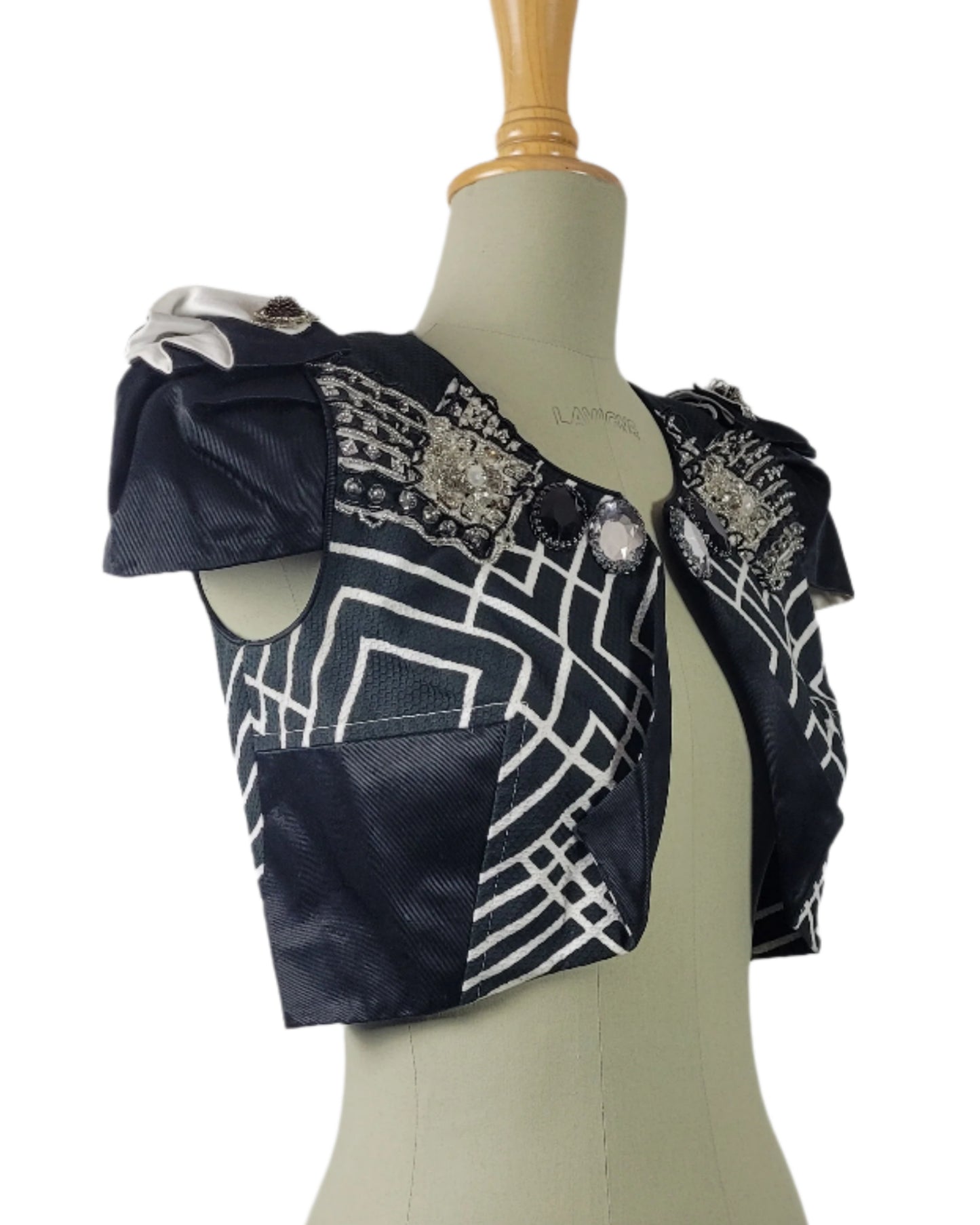 BOLERO in White/black in Galaxy collection