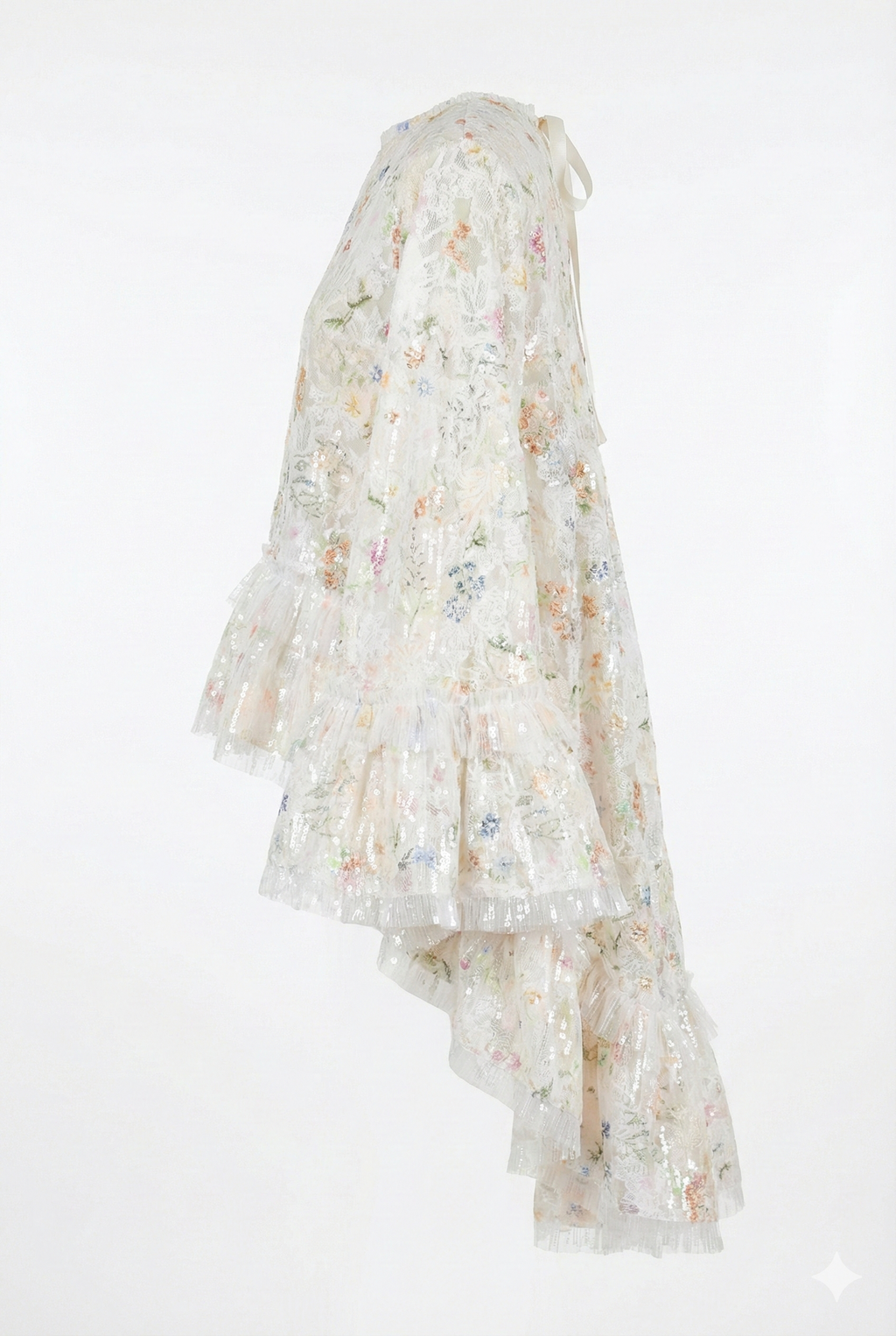"Jardín Etéreo"  blusa floreada  con  Tul Bordado y Lentejuelas – Edición Limitada